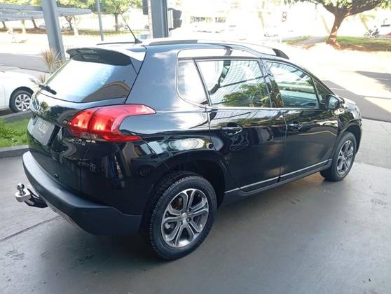 PEUGEOT 2008 2017