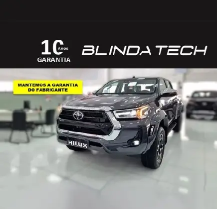 TOYOTA HILUX 2025
