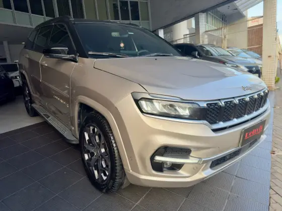 JEEP COMMANDER 2023