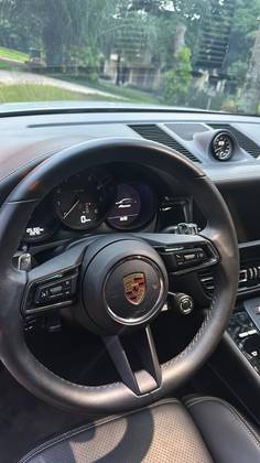 PORSCHE MACAN 2024