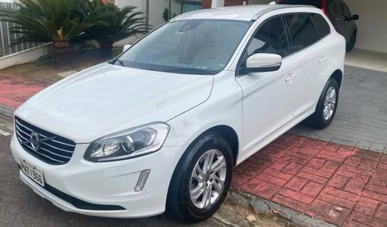 VOLVO XC60 2016