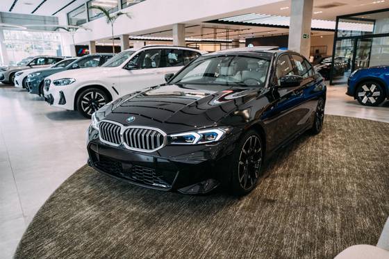 BMW 320i 2025