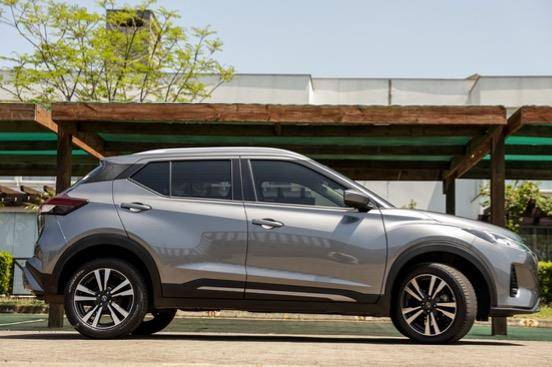 NISSAN KICKS 2024
