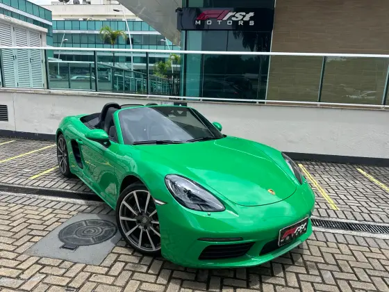 PORSCHE 718 2023