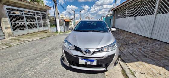 TOYOTA YARIS 2020