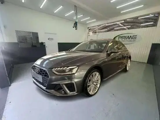 AUDI A4 2024