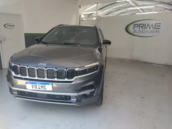 JEEP COMMANDER 2024