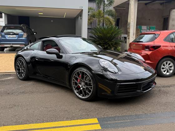 PORSCHE 911 2021