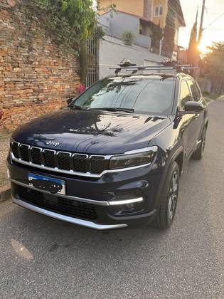 JEEP COMMANDER 2024