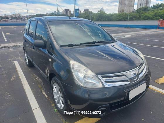 NISSAN LIVINA 2013