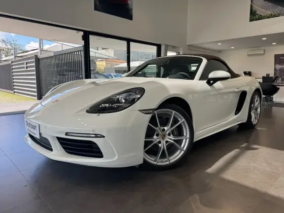 PORSCHE 718 2024