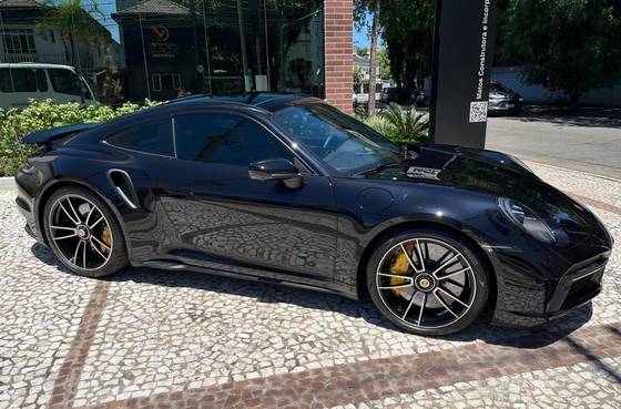 PORSCHE 911 2023