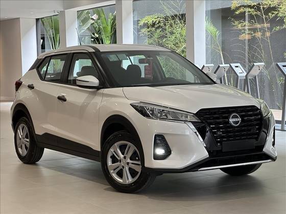 NISSAN KICKS PLAY 2025