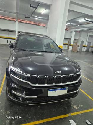 JEEP COMMANDER 2023