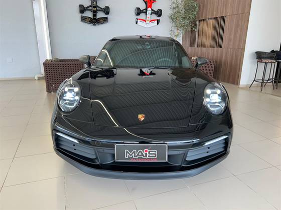 PORSCHE 911 2024