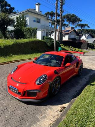 PORSCHE 911 2016