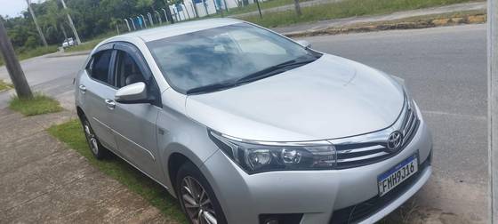 TOYOTA COROLLA 2015