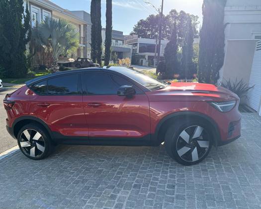 VOLVO C40 2022