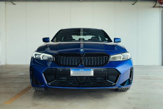 BMW 330e 2023