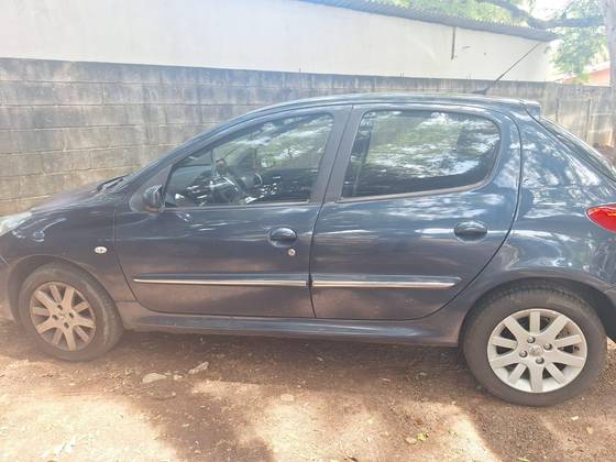 PEUGEOT 207 2012