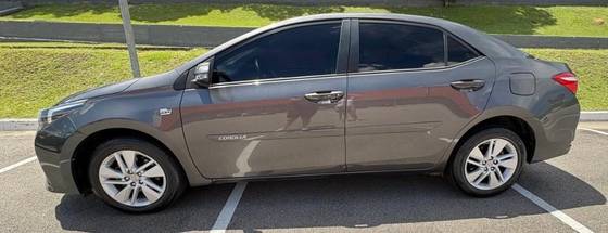 TOYOTA COROLLA 2015