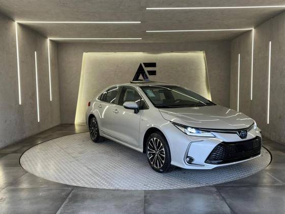 TOYOTA COROLLA 2025