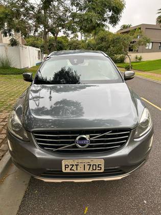 VOLVO XC60 2017