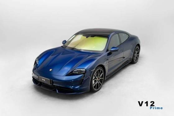 PORSCHE TAYCAN 2023