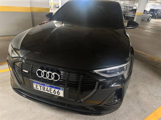 AUDI E-TRON 2022