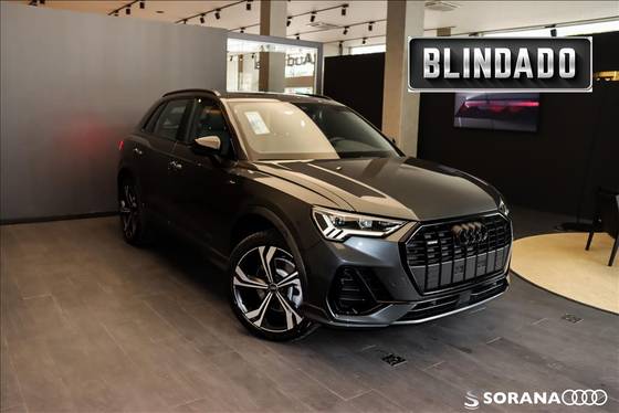 AUDI Q3 2025