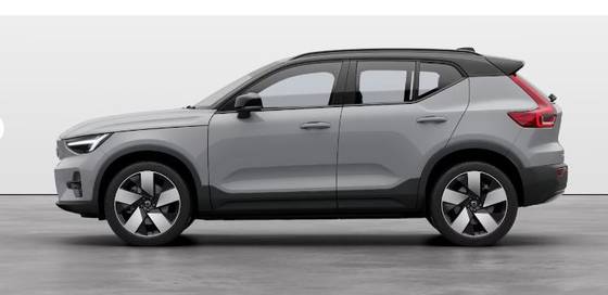 VOLVO EX40 2025