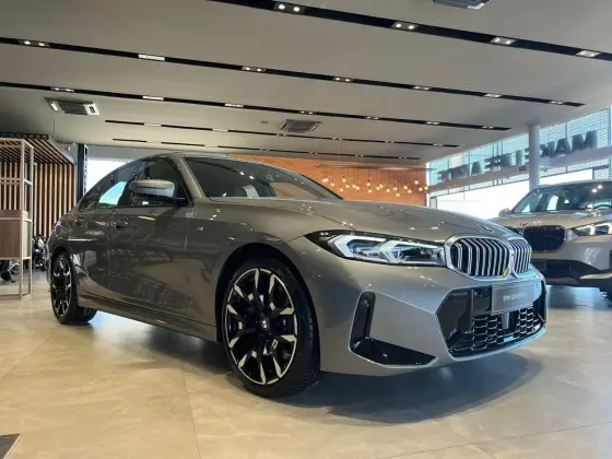 BMW 320i 2025