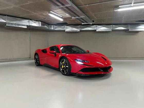FERRARI SF90 2022