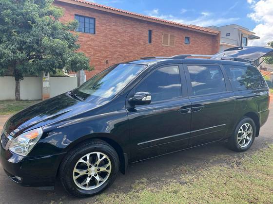 KIA CARNIVAL 2014