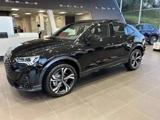 AUDI Q3 2025