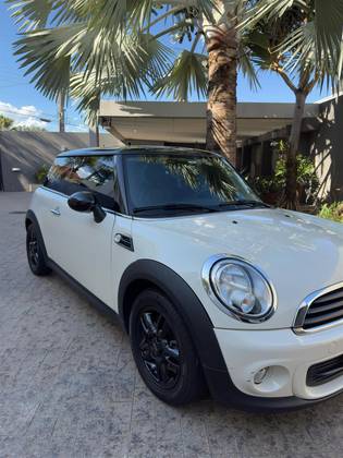 MINI ONE 2013