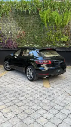 PORSCHE MACAN 2017