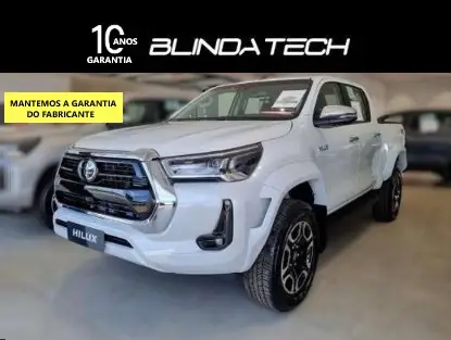 TOYOTA HILUX 2025