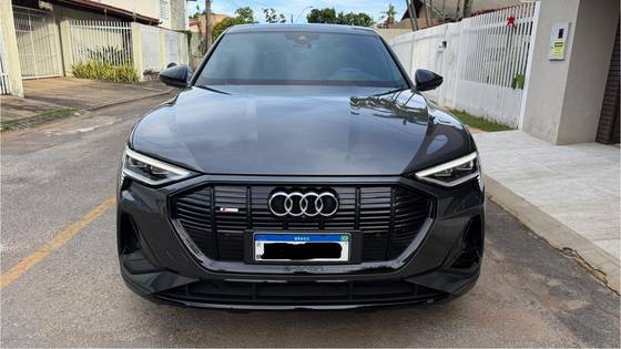 AUDI E-TRON 2022