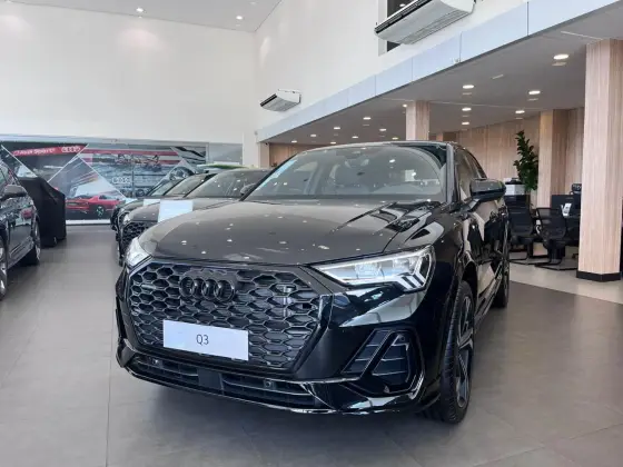 AUDI Q3 2024
