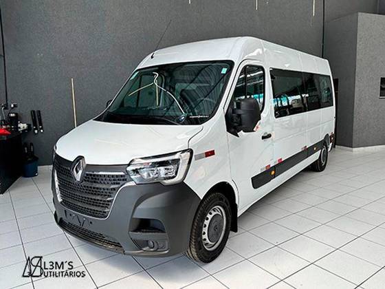 RENAULT MASTER 2025