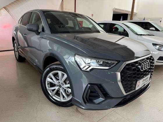 AUDI Q3 2023