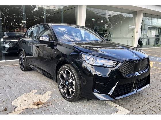 BMW iX2 2025