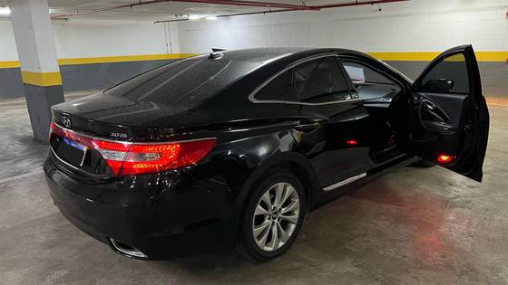 HYUNDAI AZERA 2015