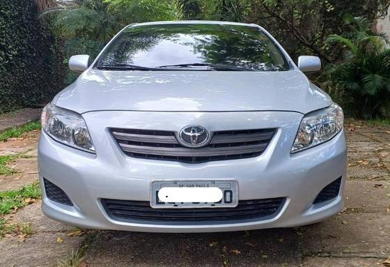 TOYOTA COROLLA 2011