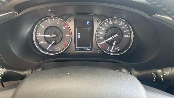 TOYOTA HILUX 2024