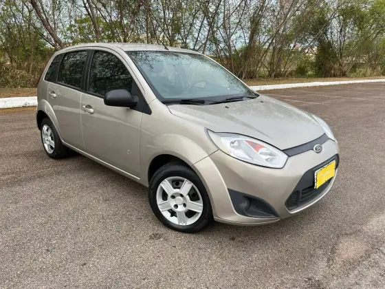FORD FIESTA 2013