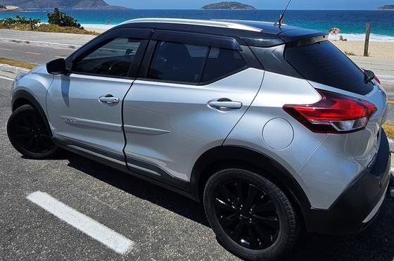 NISSAN KICKS 2020