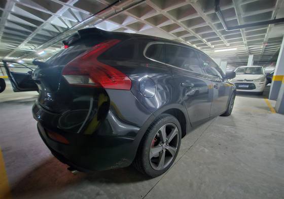 VOLVO V40 2014