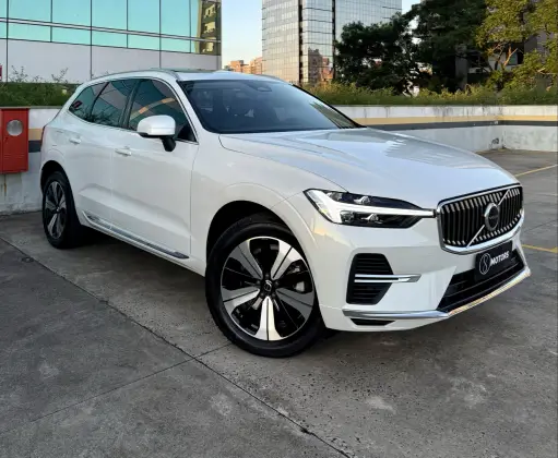 VOLVO XC60 2023